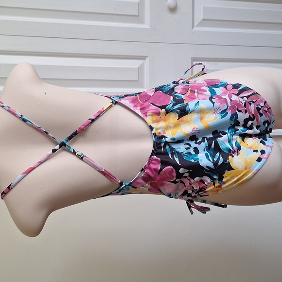 Floral One Piece Swimsuit Size S/M - Picture 4 of 5